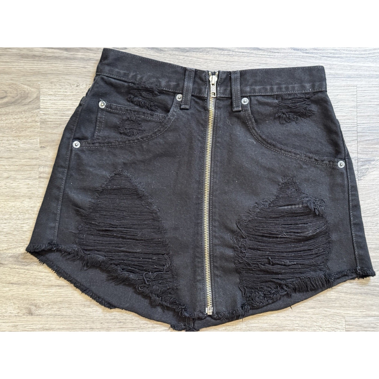 Nwt Carmar Womens Beatrice Beach Denim Skirt 25 Raw Hem Grunge Goth Mink — image 4 of 8
